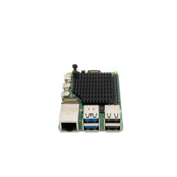 Dissipateur thermique monté sur le Raspberry Pi 5 vue du côté des ports USB, Ethernet...